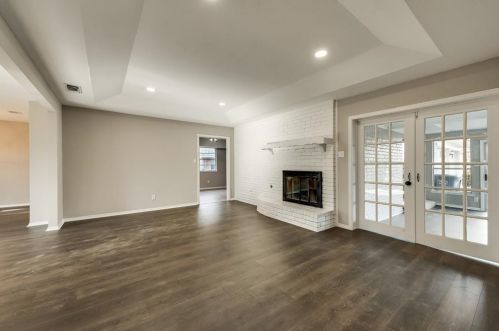 6821 Lancelot Ct, Fort Worth TX  76133-5005 exterior