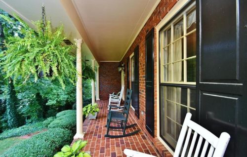1434 Burns Dr, Gainesville, GA 30501-1906