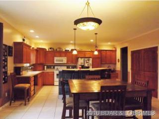 128 Scrivner Rd, Eldon, MO 65026-4533