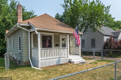 1775 Field Ave, Saint Paul, MN 55116-2727