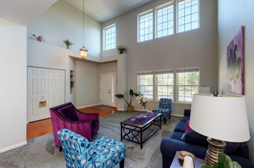 725 Bluebell Ln, Pingree Grove IL  60140-9154 exterior