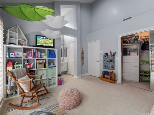 35 Del Perlatto, Irvine CA  92614-5359 exterior