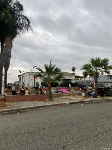 14130 Vista Grande Dr, Riverside, CA 92508-2439