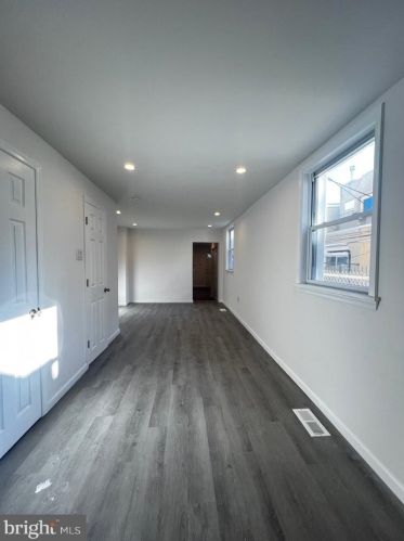 1435 Juniper St, Philadelphia PA 19147-4924 exterior