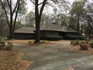 2102 Peacock Dr, Dublin, GA 31021-3012