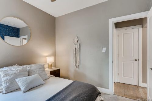 958 Madison St, Denver CO  80206-4052 exterior