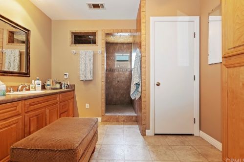 3687 Roslyn St, Riverside CA  92504-3536 exterior