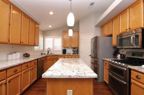 8659 Alaska Range Way, Elk Grove, CA 95624-3703