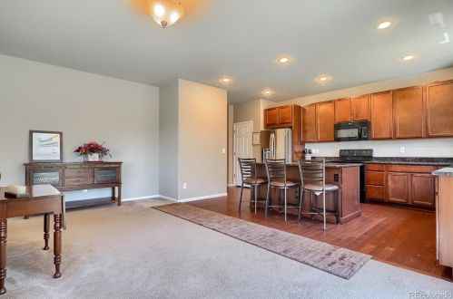 26840 Roxbury Pl, Denver CO  80016-7527 exterior