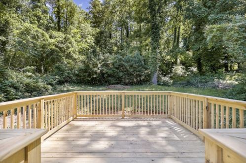 2310 Beecher Cir, Atlanta GA  30311-2506 exterior