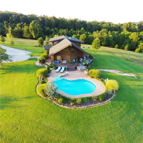 20054 Hardwood Rd, Springdale, AR 72764-8960