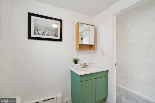 1113 Mercy St, Philadelphia PA  19148-5519 exterior