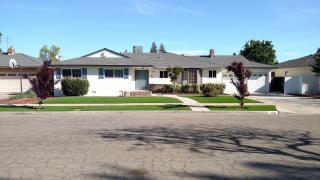 1526 Calimyrna Ave, Fresno, CA 93711-1917