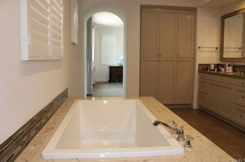 55 Lowland, Irvine CA  92602-0837 exterior