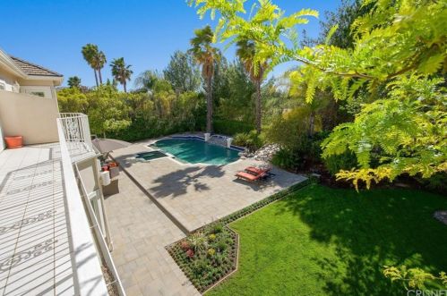 5457 Villawood Cir, Calabasas, CA 91302-3106