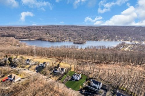 15 David Dr, Dover NJ  07869-3728 exterior