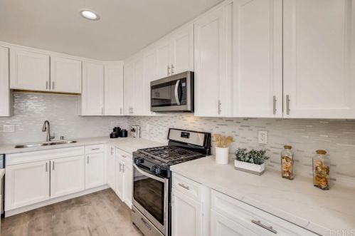 290 Gannet Dr, Vista CA  92083-3011 exterior