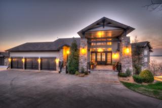 12532 Shoreline Dr, Owasso, OK 74073-4823