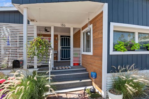186 Vega St, Palm Springs, CA 92264-4914