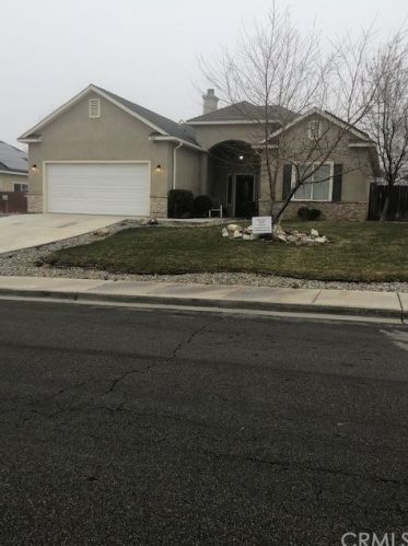 906 Mulberry St, Tehachapi, CA 93561-2254