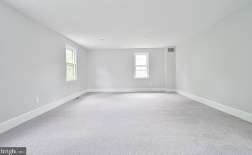 255 Hopkins Rd, Haddonfield NJ 08033-3062 exterior