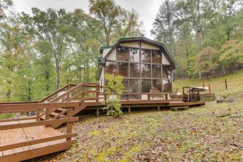 522 Dalton Rd, Marietta, SC 29661-9424