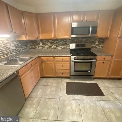 23 Sayre Dr, Princeton NJ  08540-5805 exterior