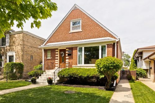 2532 Elm St, River Grove, IL 60171-1617