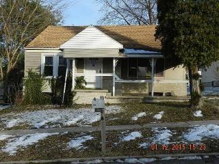 1113 Albemarle St, York, PA 17403-3320