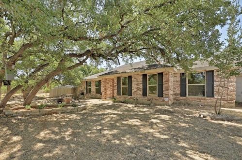 8005 Coyote Rdg, Austin, TX 78737-9090