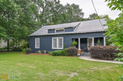 1060 Old Bishop Rd, Bishop, GA 30621-1414