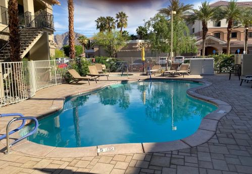 50700 Santa Rosa Plz, La Quinta, CA