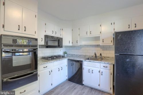 829 Fountain Ave, Lancaster PA 17601-4532 exterior