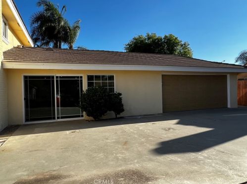 7165 Peralta Pl, Riverside CA  92509-6339 exterior