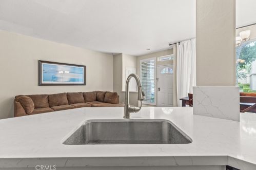 7858 Menton Ave, Anaheim CA  92808-1559 exterior