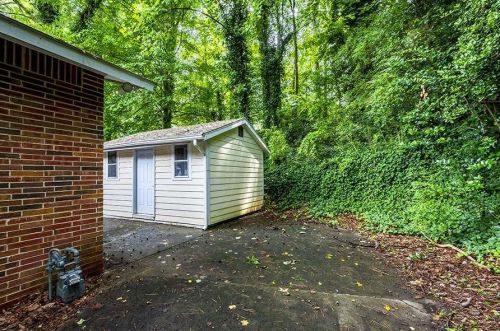 3928 Ensign Ct, Atlanta GA  30341-1832 exterior