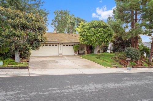 3316 Fosca St, Carlsbad, CA 92009-7834