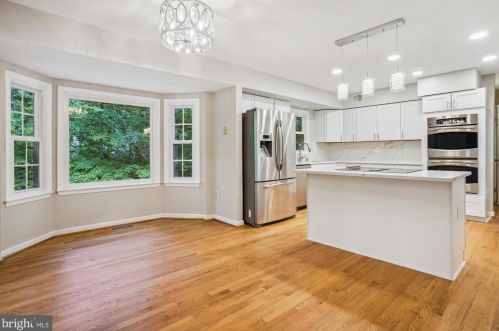 13015 Montpelier Ct, Woodbridge VA  22192-3356 exterior
