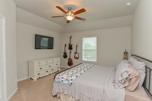 8110 Mesquite Hill Ln, Richmond TX 77469-1922 exterior