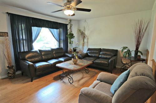 9006 Oriole Trl, Bull Valley, IL 60097-8817
