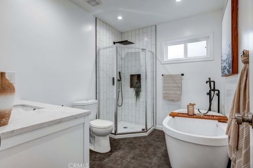 13226 Jefferson Ave, Hawthorne CA  90250-5927 exterior