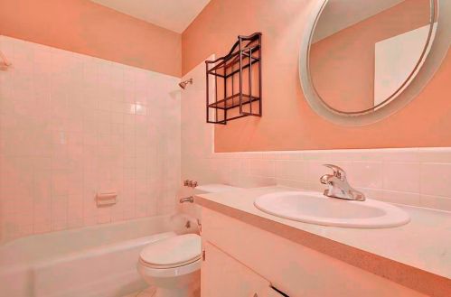 2302 Barton Skwy, Austin TX  78704-4704 exterior