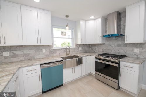 1865 Greymont St, Philadelphia PA  19116-3829 exterior