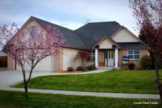 4517 44th Pl, Pasco, WA 99301-8141