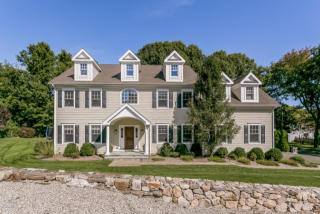 35 Old Orchard Rd, Riverside, CT 06878-1030