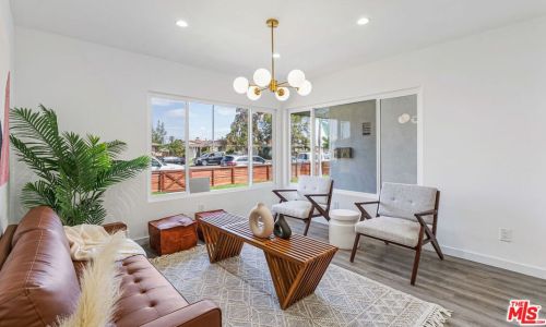 2854 Orange Ave, Anaheim CA  92804-3235 exterior