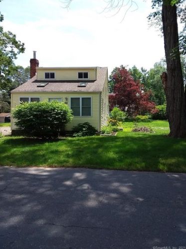 66 Wangumbaug Dr, Coventry, CT 06238-2241