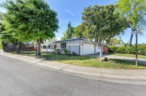 5147 Cocoa Palm Way, Fair Oaks, CA 95628-3751
