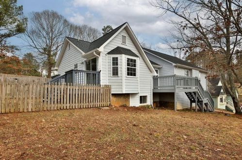 112 Williamsburg Ln, Holly Springs, GA 30189-5201