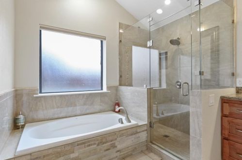 2331 Aberdeen Pl, Carrollton TX 75007-2029 exterior